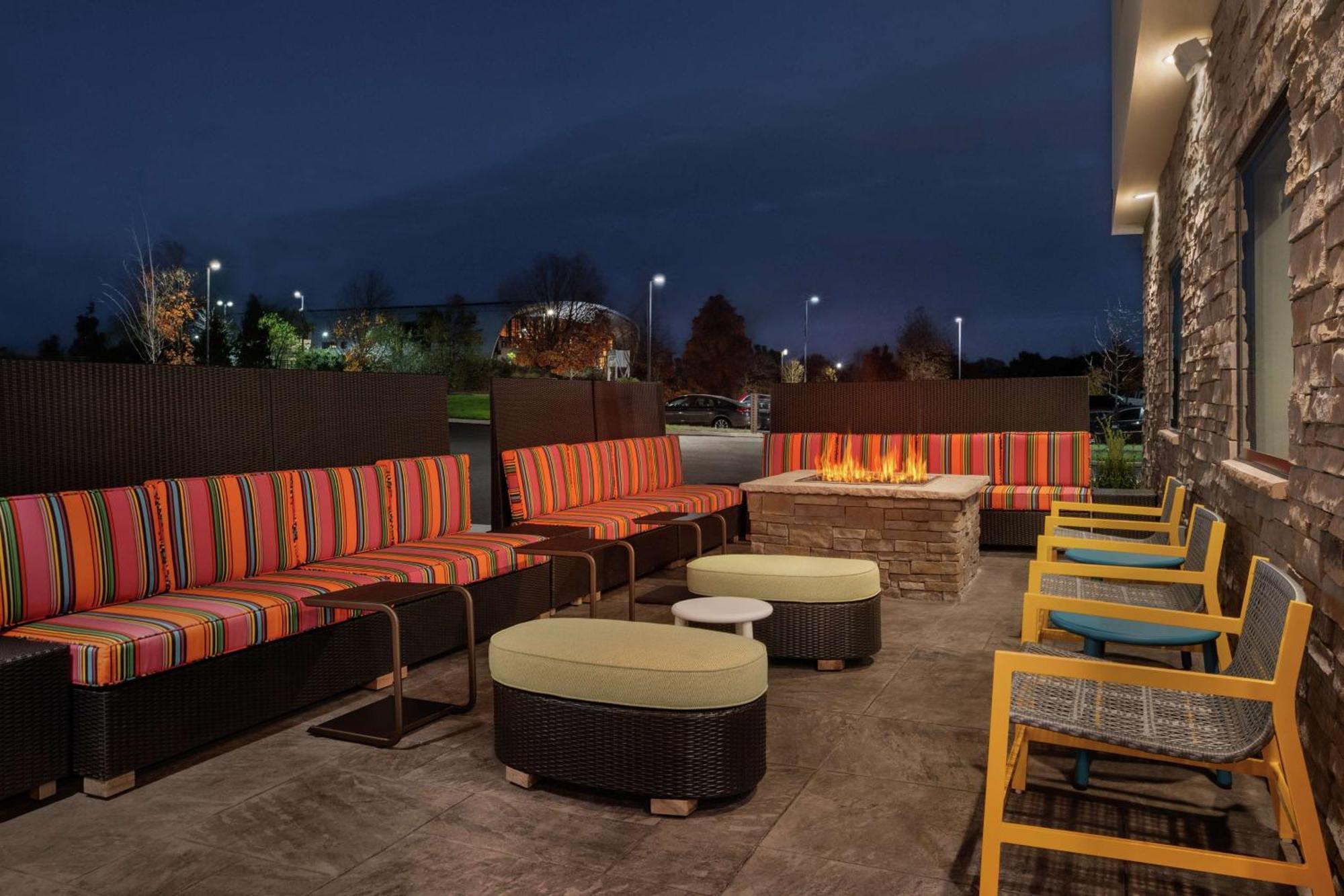 Home2 Suites By Hilton Warminster Horsham Exterior foto